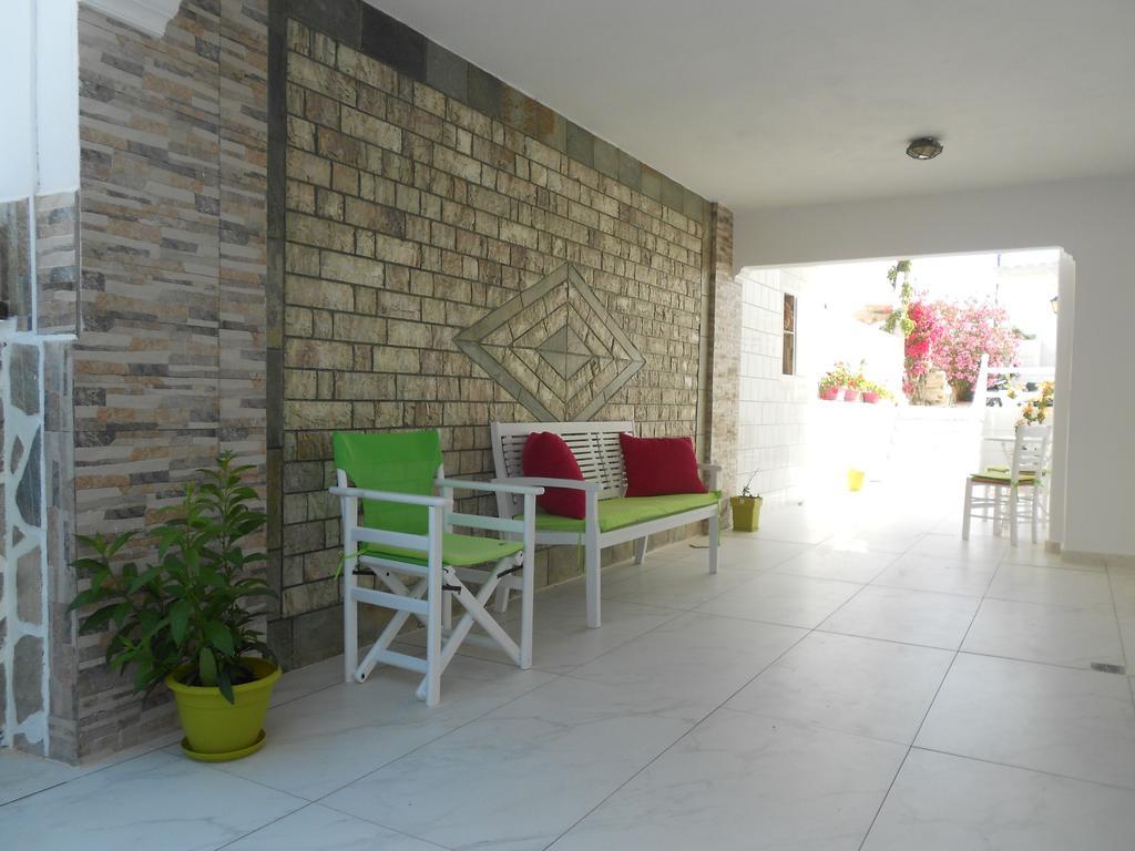Nicolas Antiparos Exterior photo