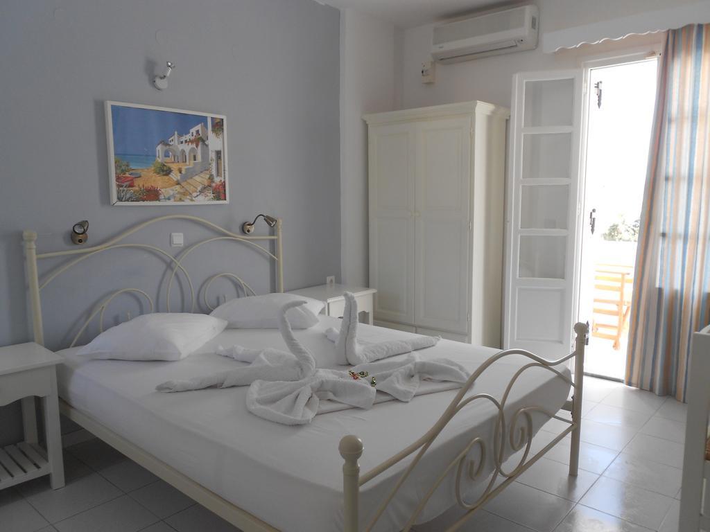 Nicolas Antiparos Exterior photo