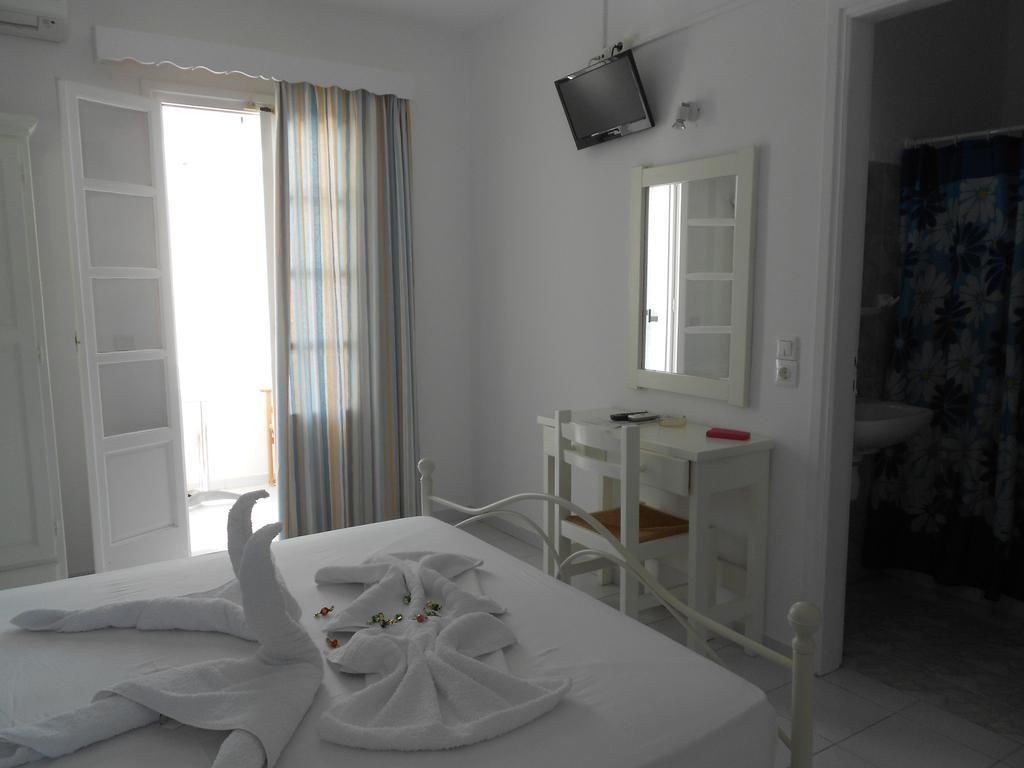 Nicolas Antiparos Exterior photo