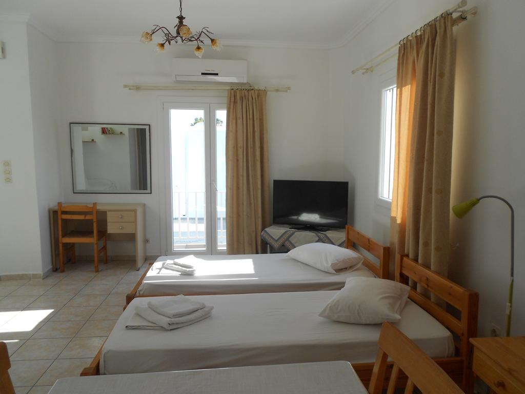 Nicolas Antiparos Exterior photo